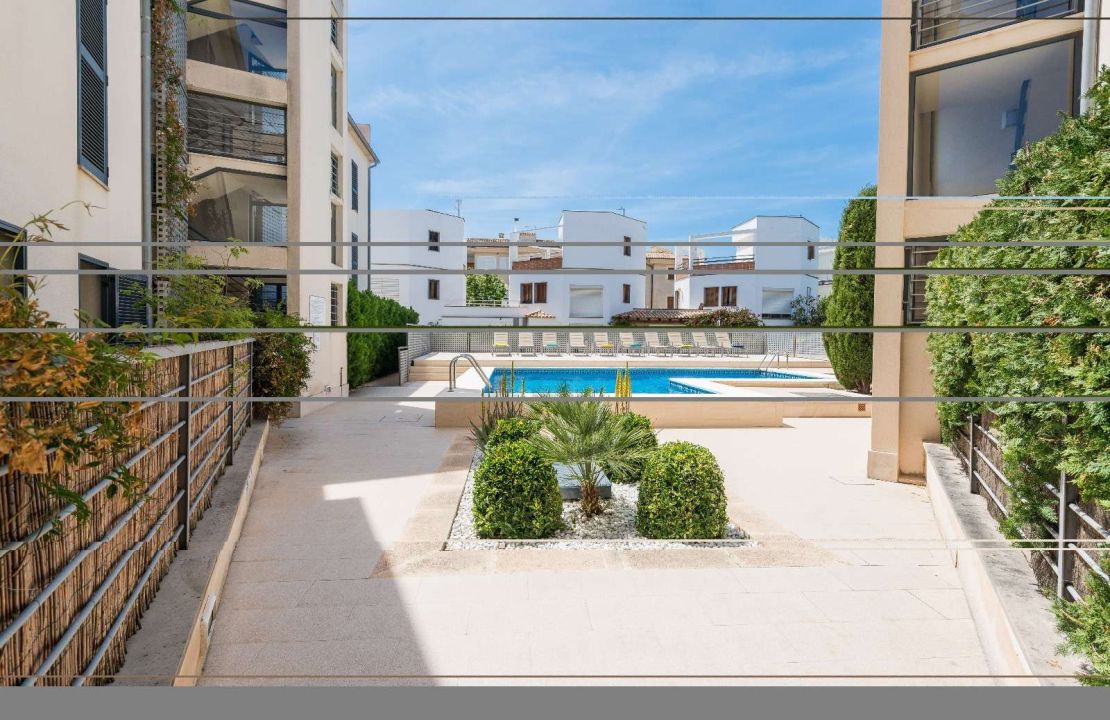 Two-bedroom apartment with pool for long-term rental in Llenaire, Pollensa, Mallorca